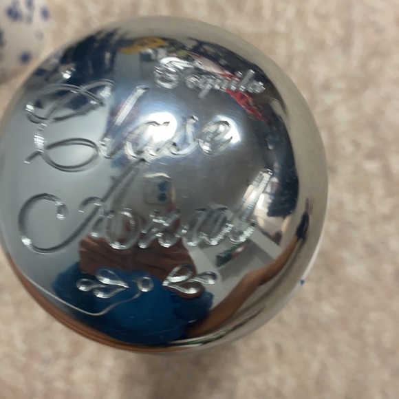 COPY - empty Clase Azul reposado tequila bottle 750ml. - Picture 2 of 2